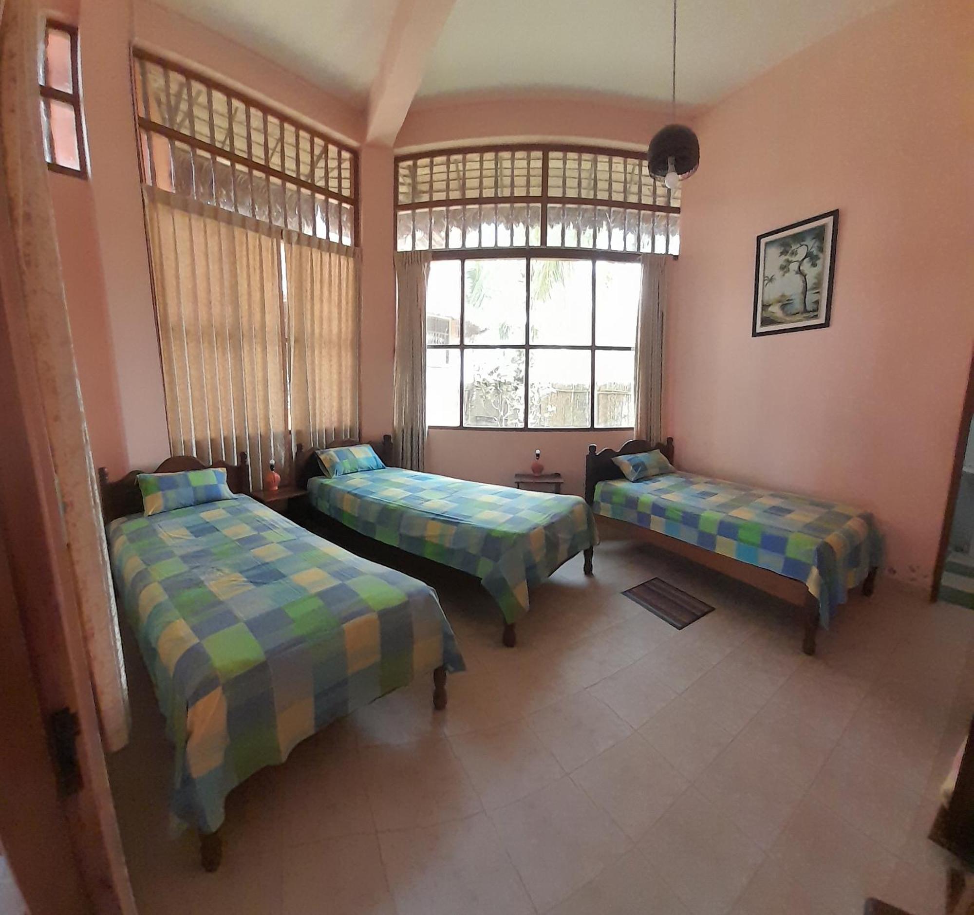 La Isla De Los Tucanes Rurrenabaque Extérieur photo